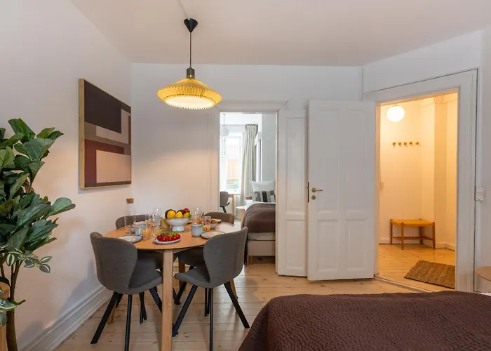 Lovely Frederiksberg Apartment Kopenhagen