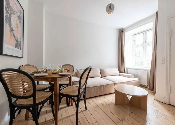 Lovely Frederiksberg Apartment *