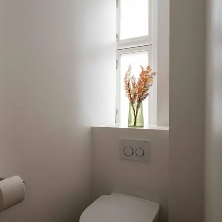 Lovely Frederiksberg Apartment *